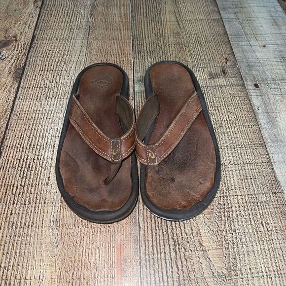 Olukai Ohana flip flops read description - Picture 1 of 10